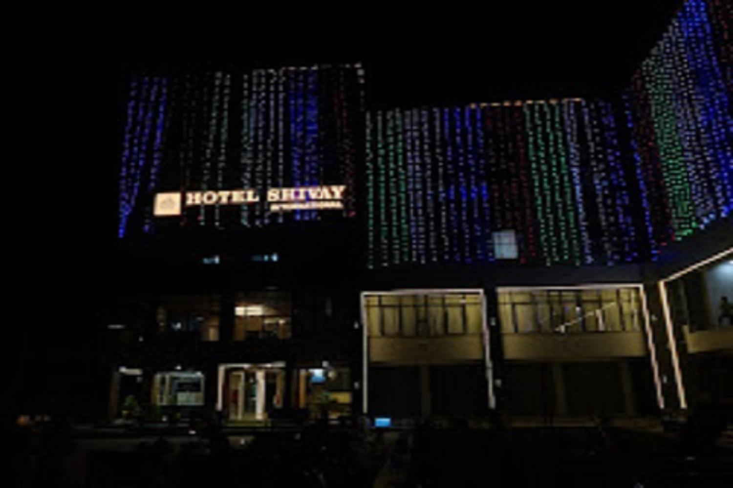 Hotel Shivay International Tharad Exteriör bild